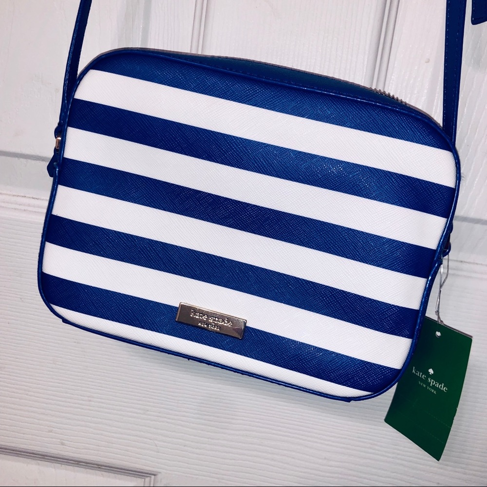❌SOLD❌ 🎉HP🎉 Kate Spade crossbody purse - Picture 7 of 8